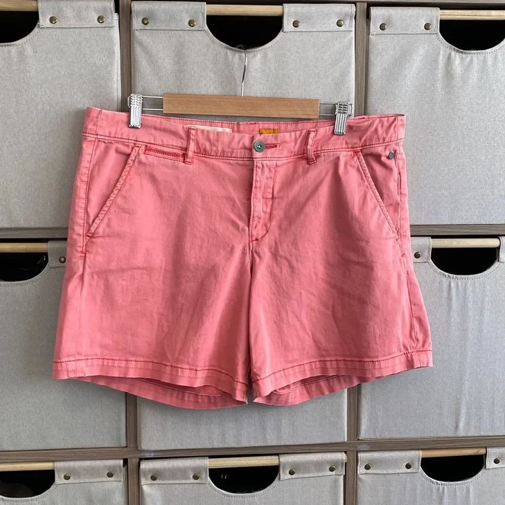 Anthropologie Pilcro hyphen pink shorts